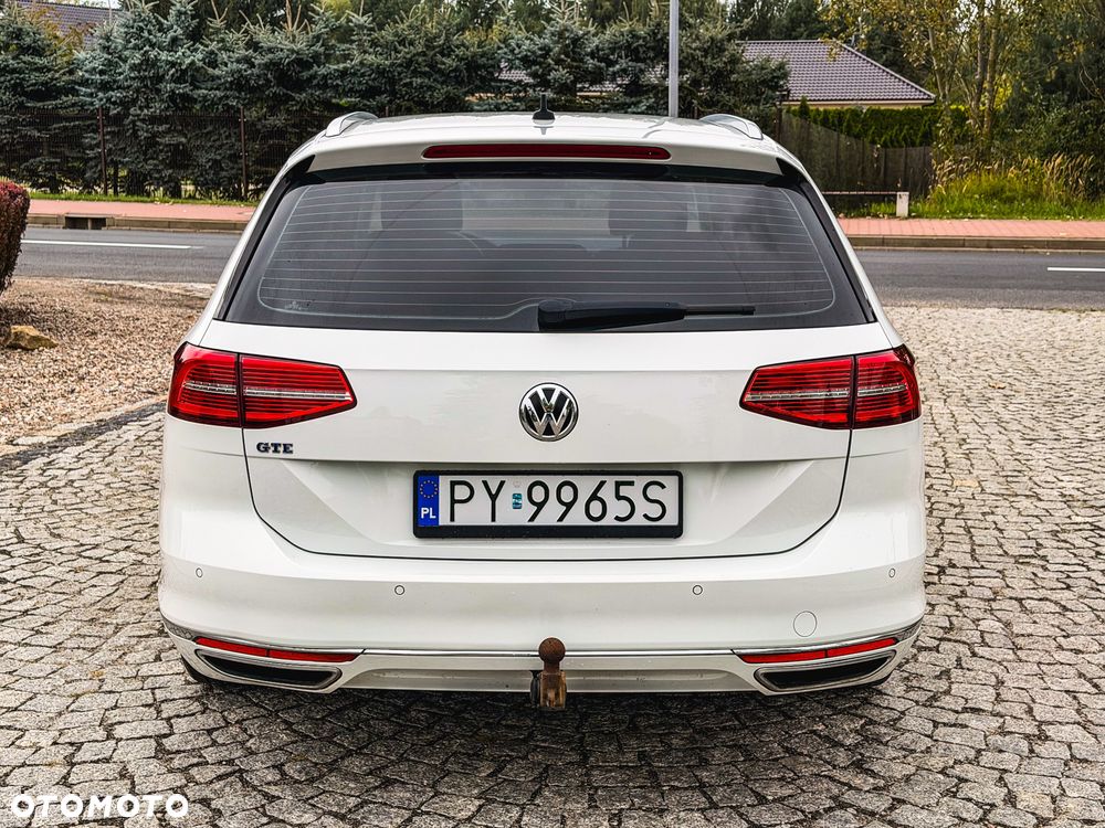 Volkswagen Passat - 18