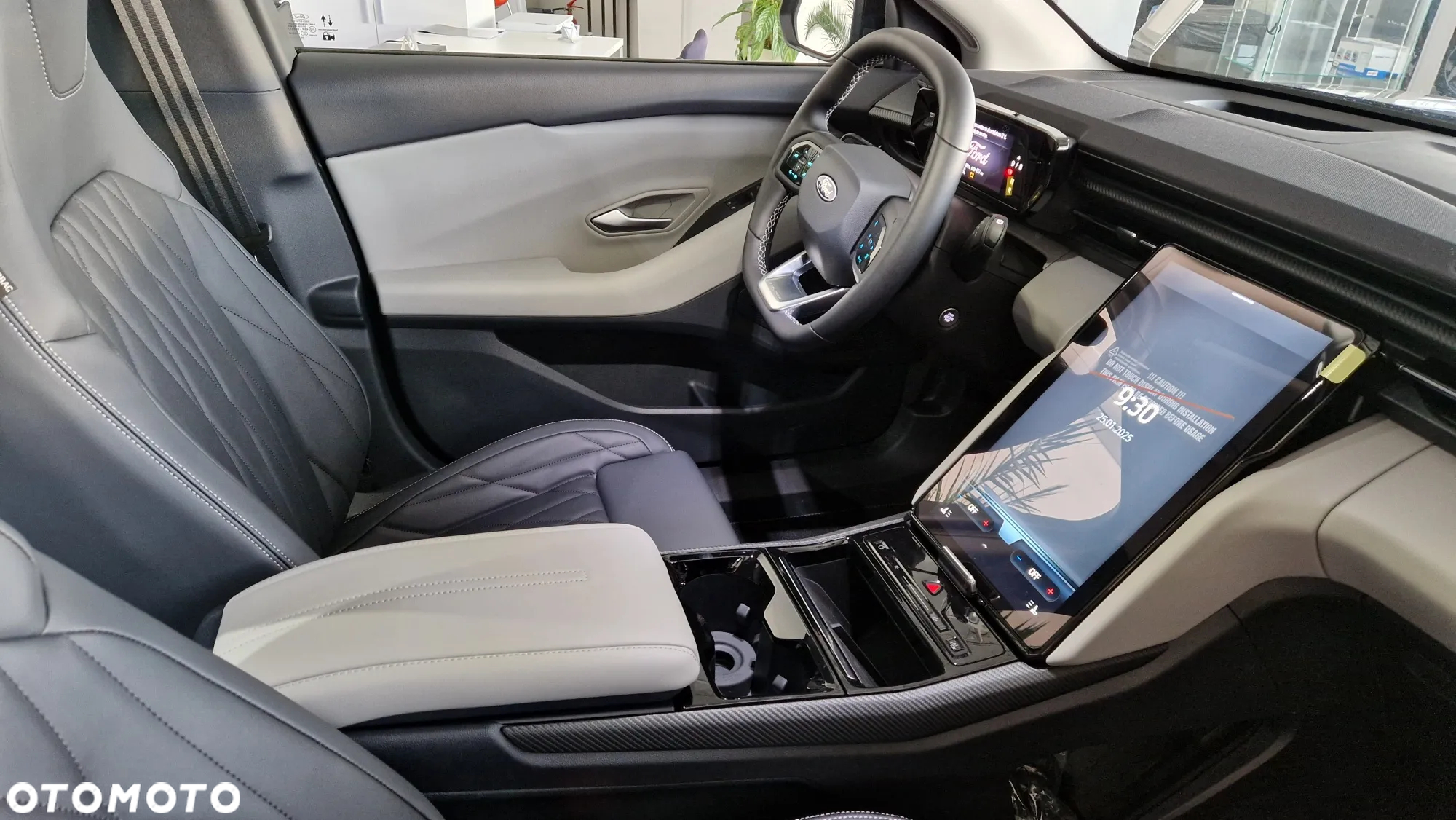 Ford Explorer 78kWh Premium AWD - 6