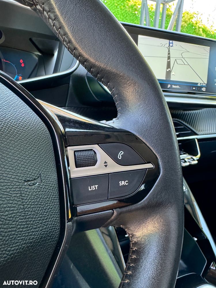 Peugeot 208 PureTech 100 Allure Pack - 17