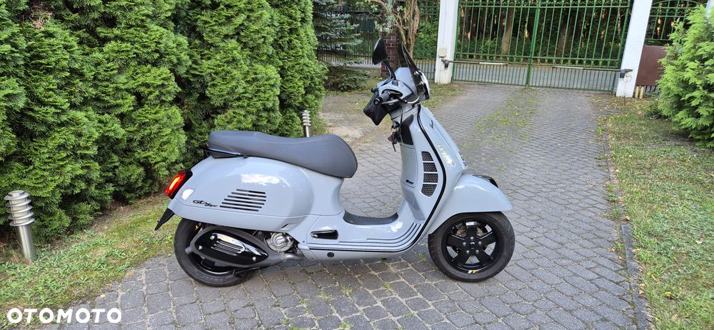 Piaggio Vespa - 1