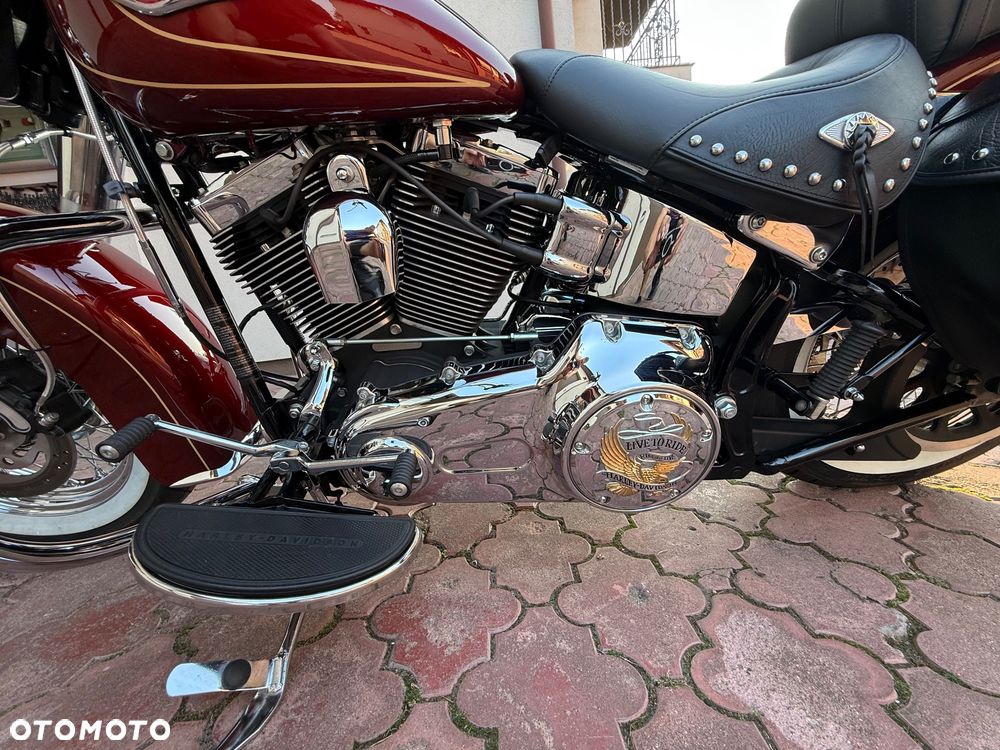Harley-Davidson Softail Heritage Classic - 28