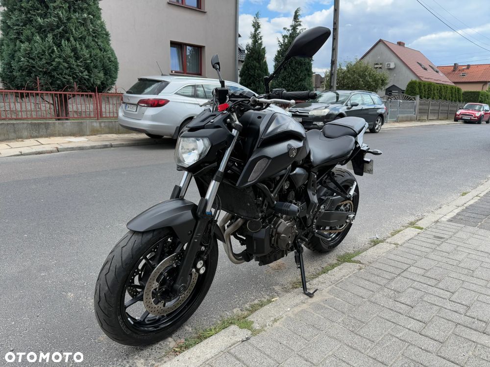 Yamaha MT - 3