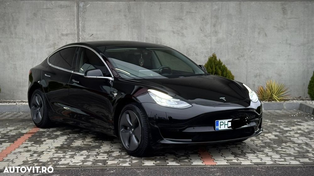 Tesla Model 3 Standard Reichweite Plus Hinterradantrieb - 9