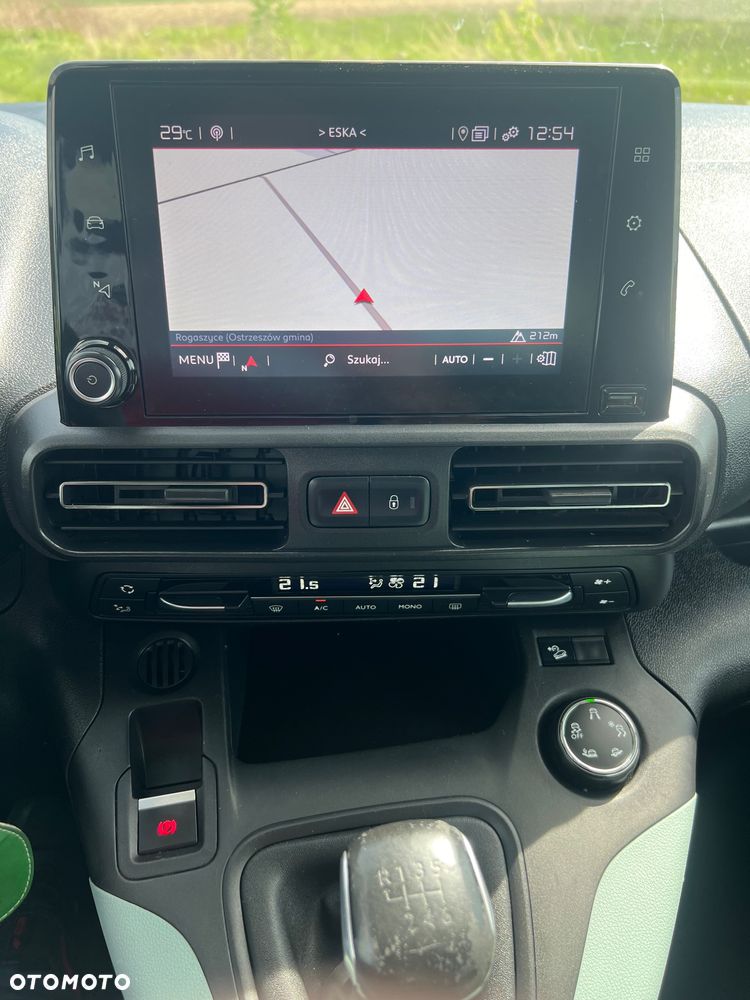 Citroën Berlingo XL 7-Sitzer BlueHDi 130 SHINE - 12