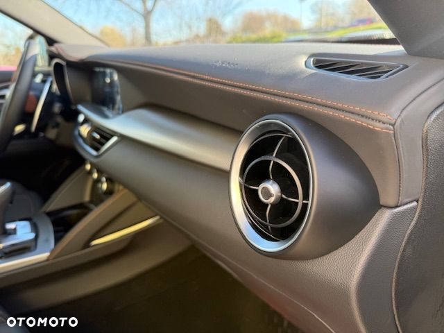 Alfa Romeo Stelvio 2.0 Turbo Intensa Q4 - 11