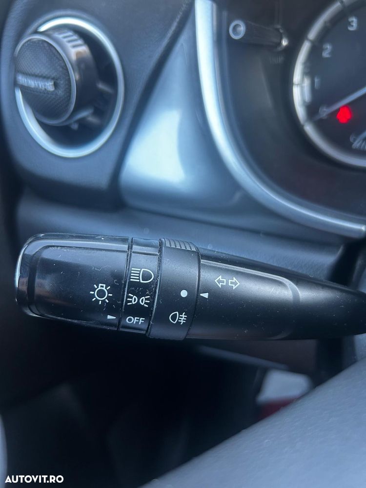 Suzuki Vitara 1.6 Passion - 13