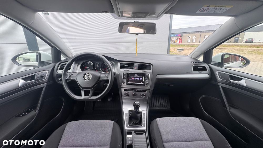 Volkswagen Golf 1.6 TDI BlueMotion Comfortline - 34