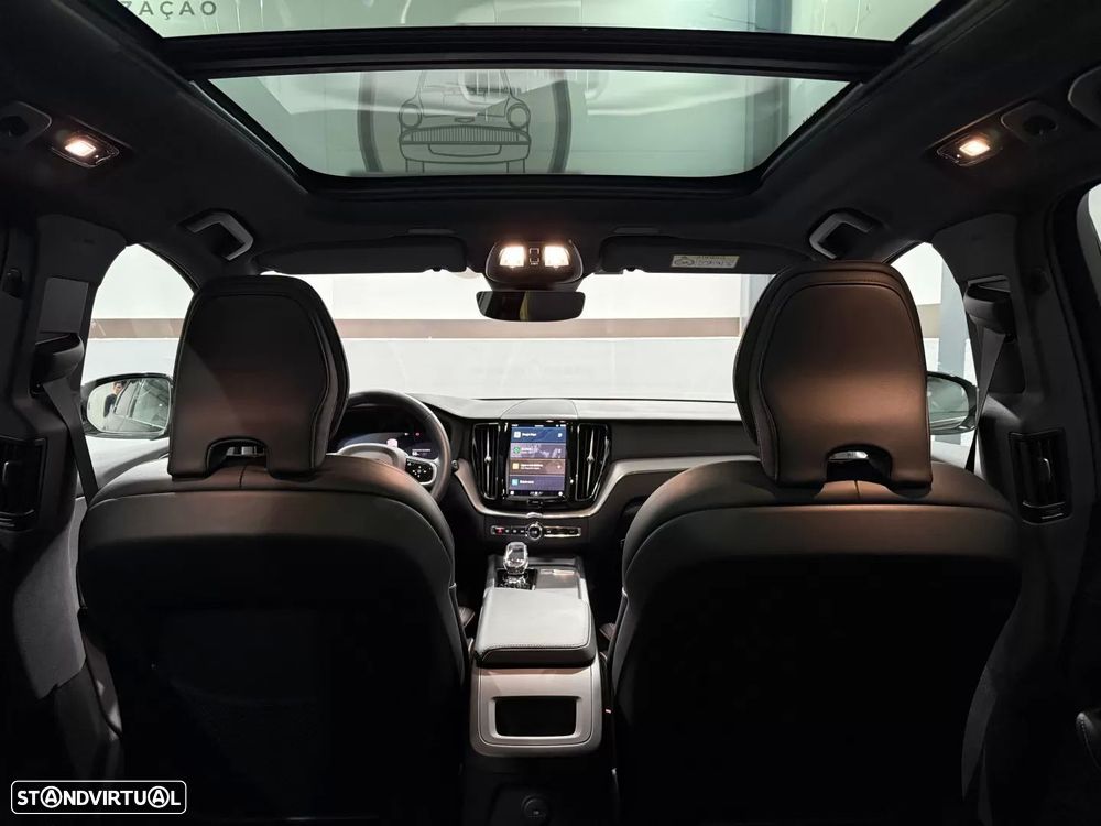 Volvo XC 60 2.0 T6 PHEV Black Edition - 18