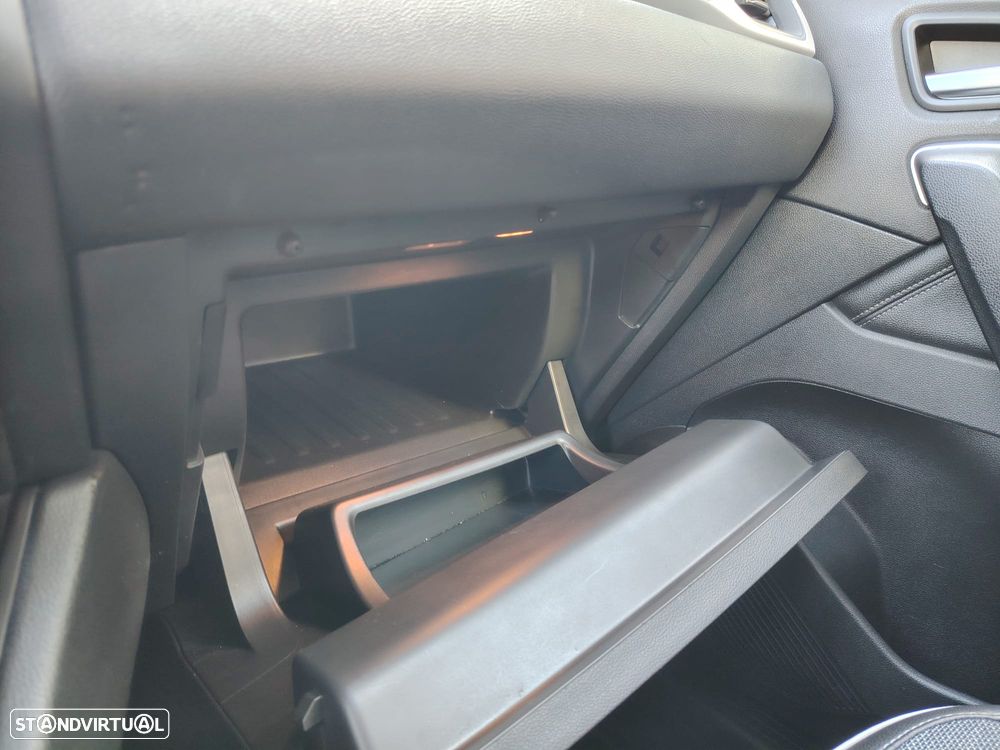 Renault Captur 1.0 TCe Techno - 18