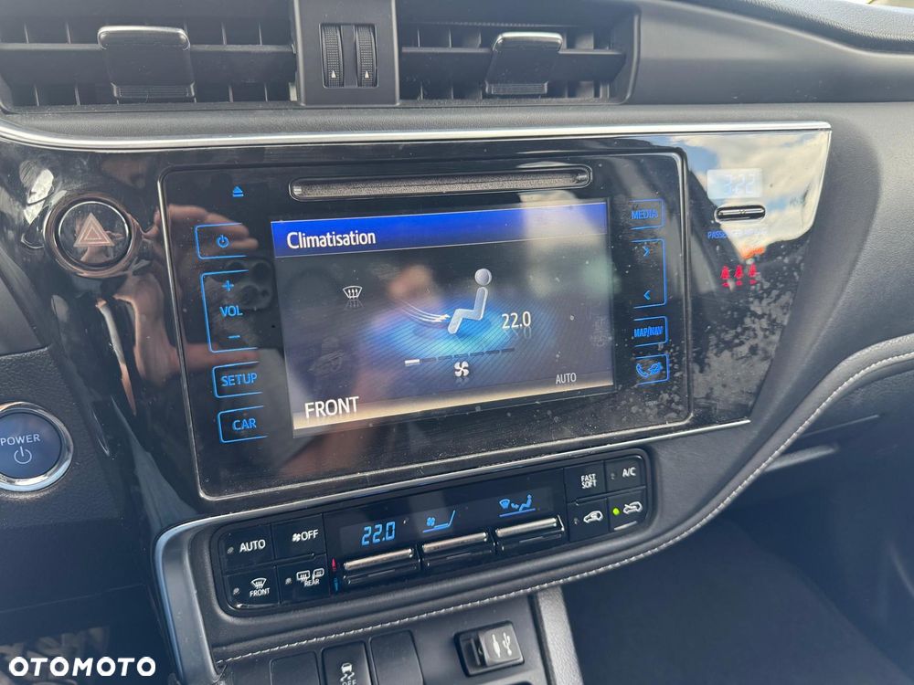 Toyota Auris 1.8 HSD Prestige NAVI - 21