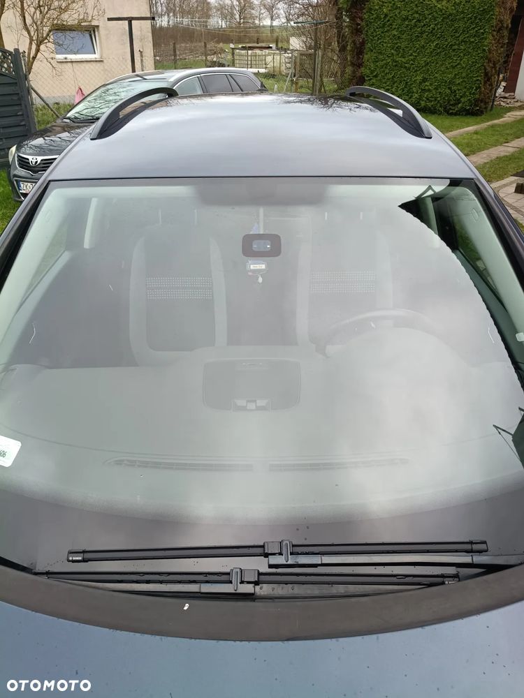 Volkswagen Golf Plus 1.6 Comfortline - 19