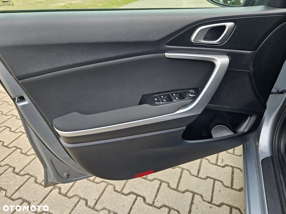 Kia Ceed 1.5 T-GDI MHEV L Business Line DCT - 10