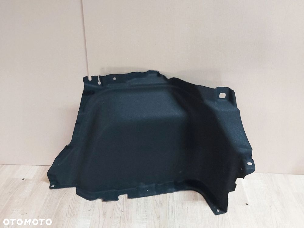 Toyota AYGO X CROSS boczek bagażnika prawy tył 64730-0H030 - 2