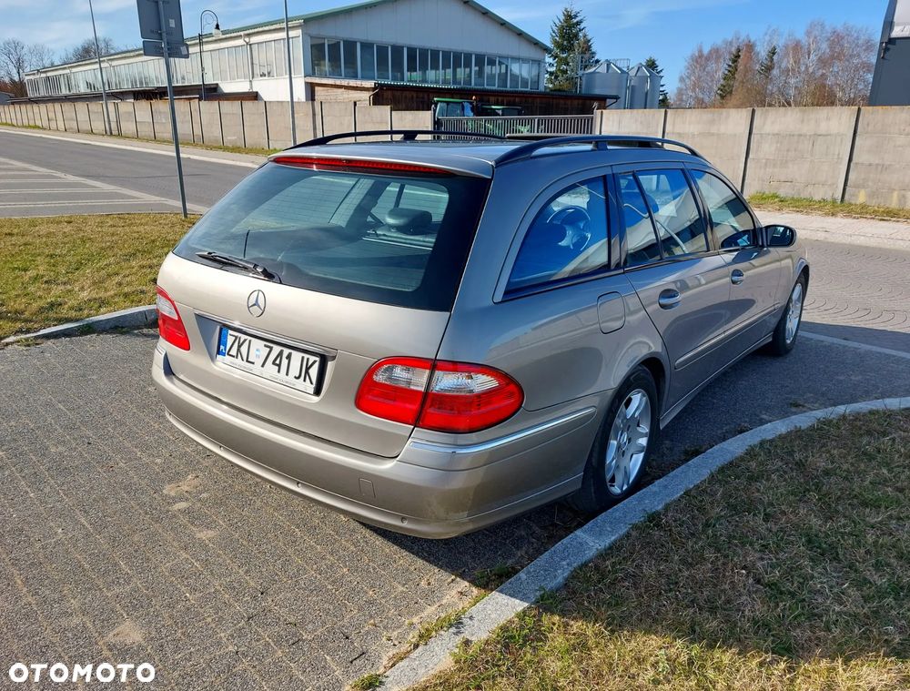 Mercedes-Benz Klasa E 320 CDI T Avantgarde - 2