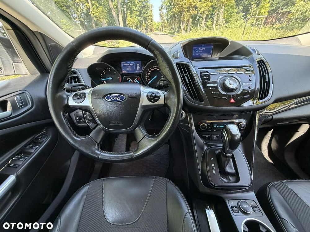 Ford Kuga - 35