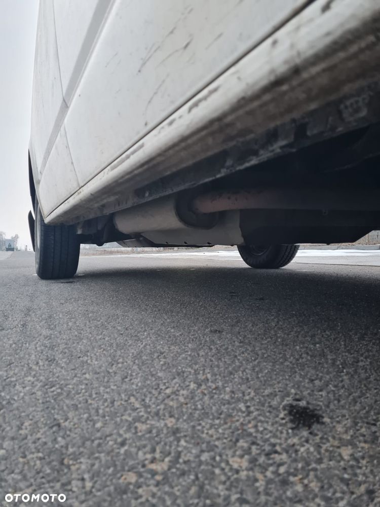 Volkswagen Transporter - 12