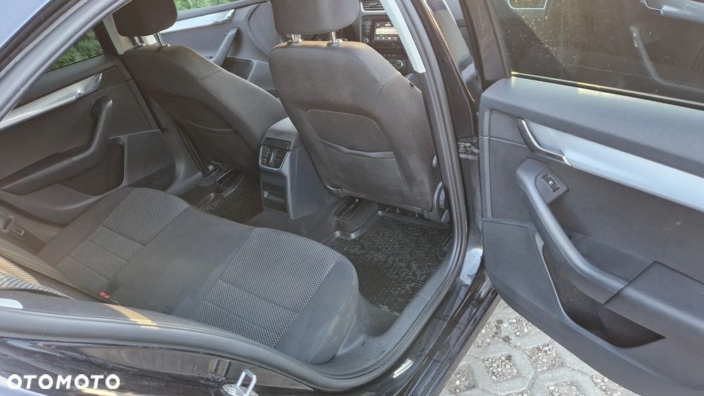 Skoda Octavia 1.4 TSI Elegance DSG - 12