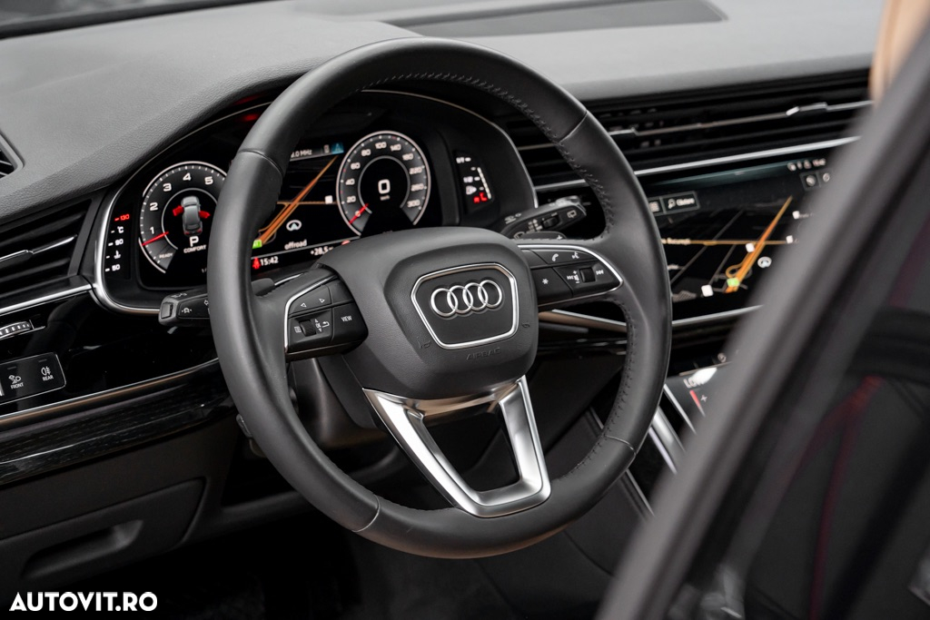 Audi Q7 55 TFSI quattro Tiptronic MHEV S Line - 31