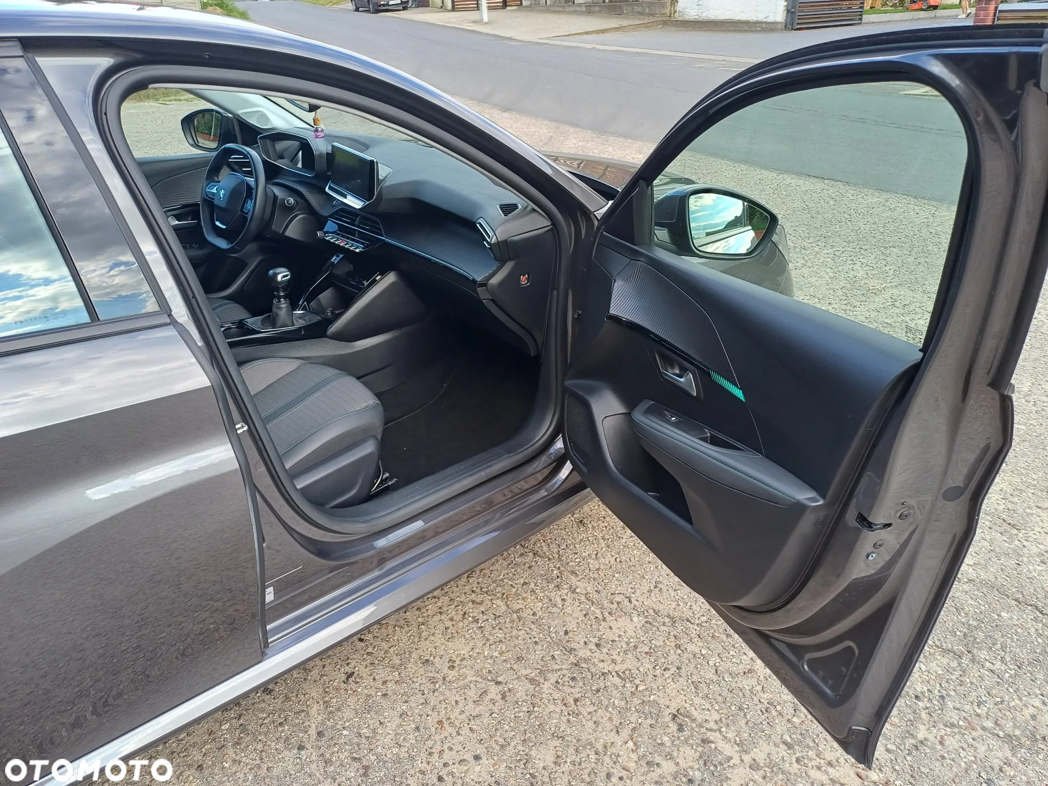 Peugeot 208 1.2 PureTech Allure Pack S&S - 28