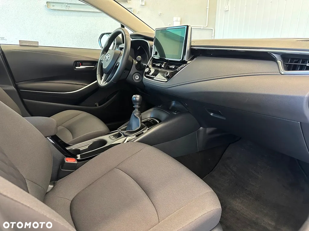 Toyota Corolla 1.5 Comfort - 26