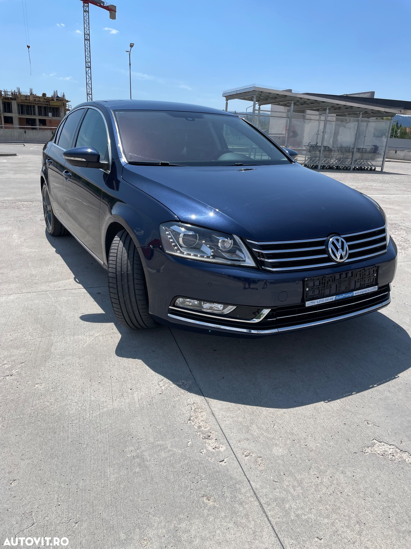 Volkswagen Passat - 2