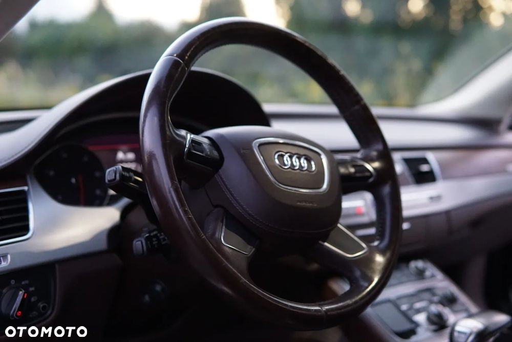 Audi A8 - 24