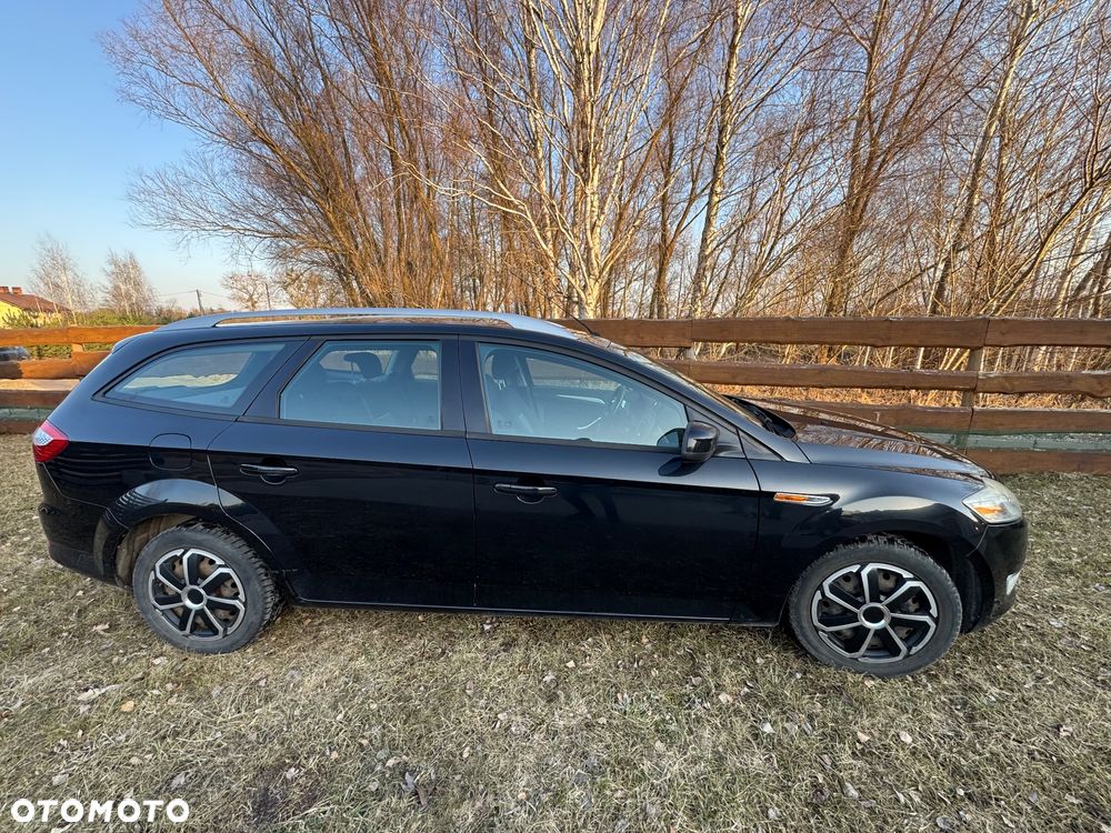 Ford Mondeo 2.0 TDCi Ambiente - 2