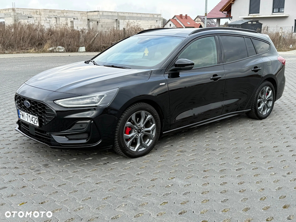 Ford Focus Turnier 1.0 EcoBoost Hybrid ST-LINE DESIGN
