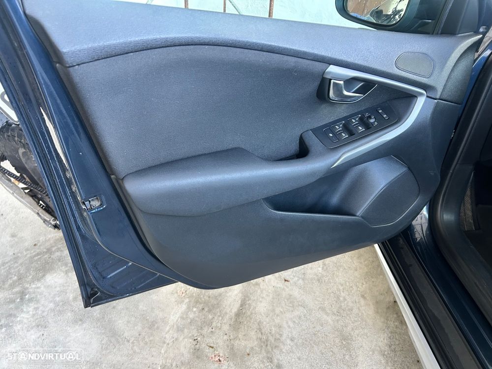 Volvo V40 1.6 D2 Kinetic Eco - 3