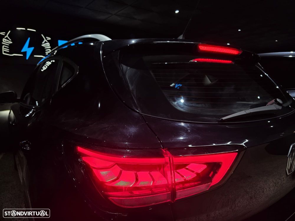 MG ZS Maximal Luxury - 6