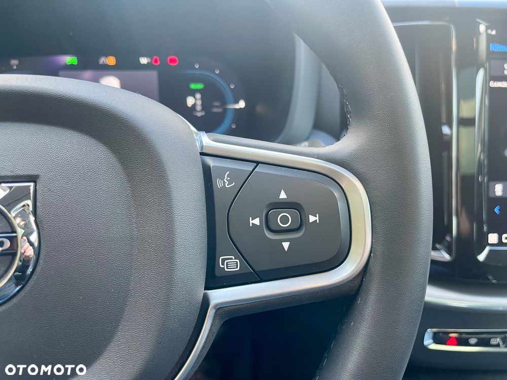 Volvo XC 60 T6 Plug-In Hybrid AWD Inscription - 21