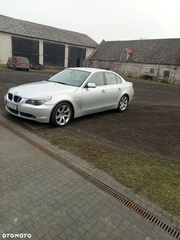 BMW Seria 5 525d - 2
