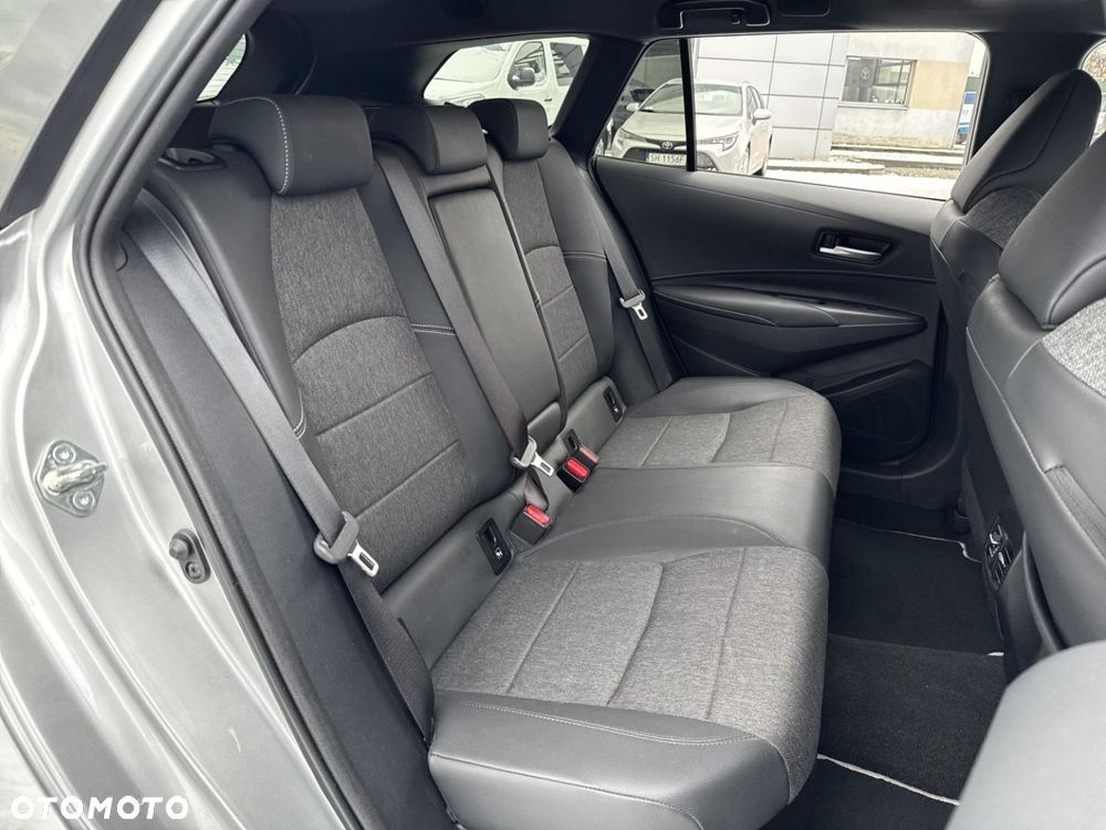 Toyota Corolla 1.8 Hybrid Style - 22