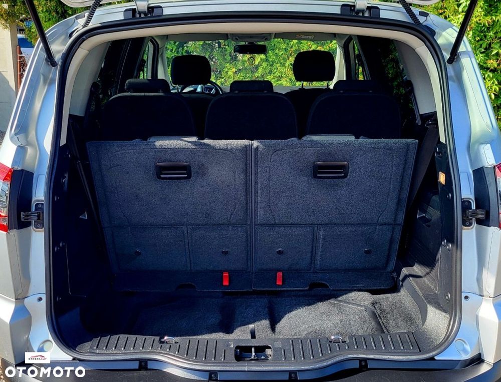 Ford S-Max - 22