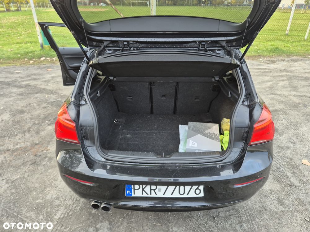 BMW Seria 1 120i GPF Urban Line - 12