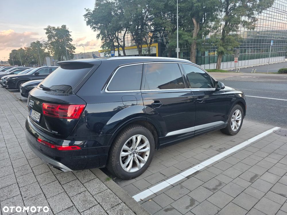 Audi Q7 - 7