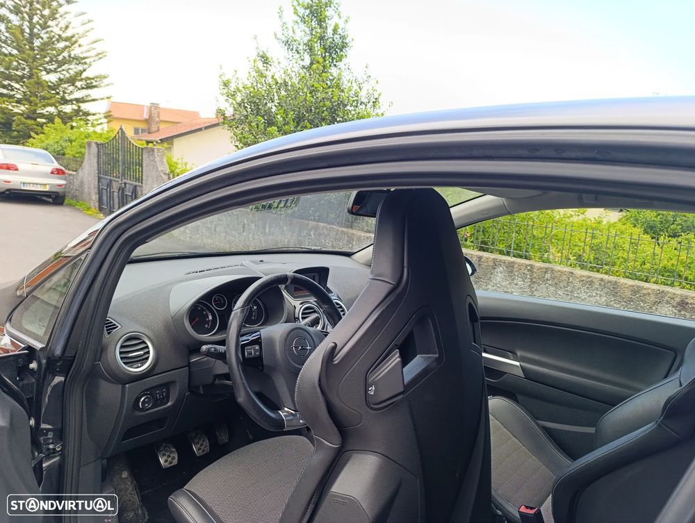 Opel Corsa 1.6 Turbo OPC - 8