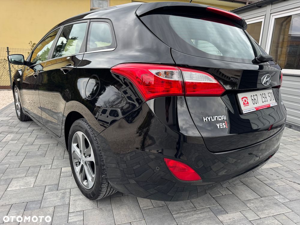 Hyundai i30 blue 1.4 YES Silver - 10