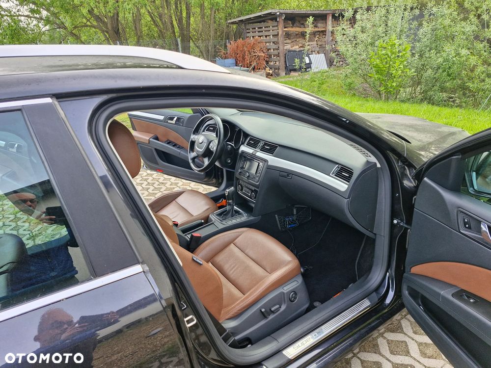 Skoda Superb 1.6 TDI Green tec Exclusive - 23