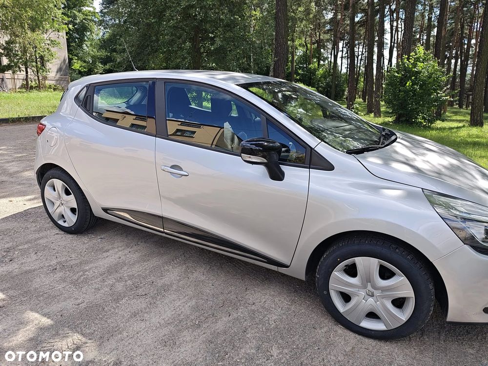 Renault Clio 1.2 16V 75 LIMITED - 2