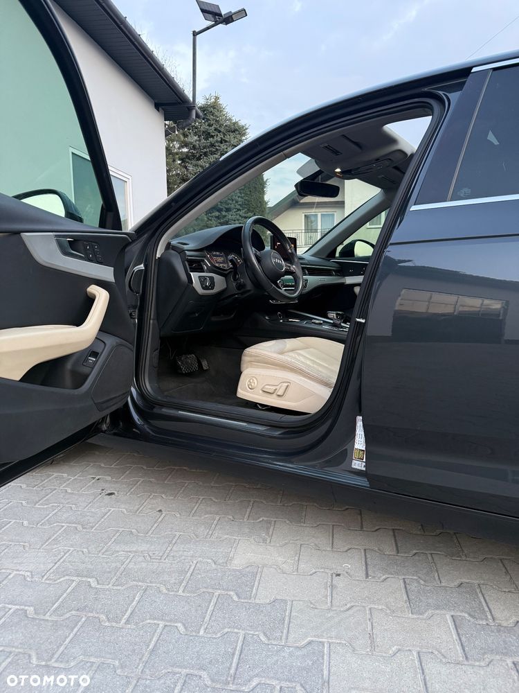 Audi A4 Limousine - 32