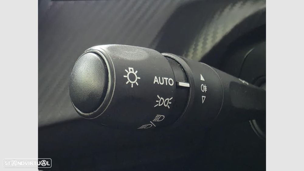 Peugeot 208 1.2 PureTech Active - 20