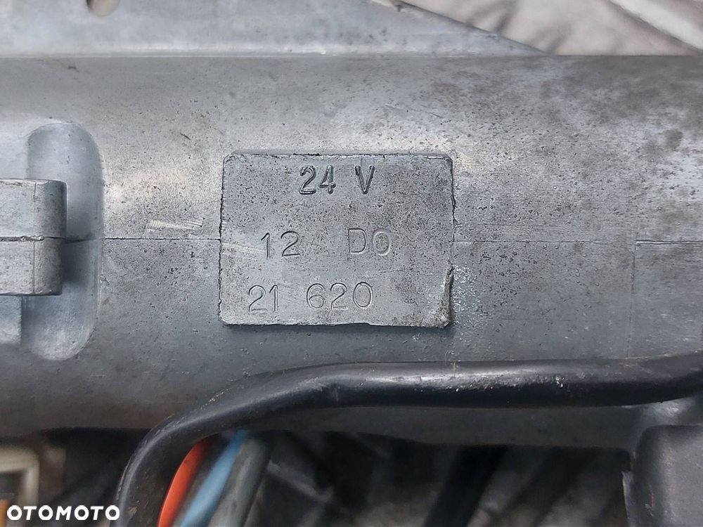STACYJKA Z KLUCZYKIEM RENAULT PREMIUM 5010143870 - 5