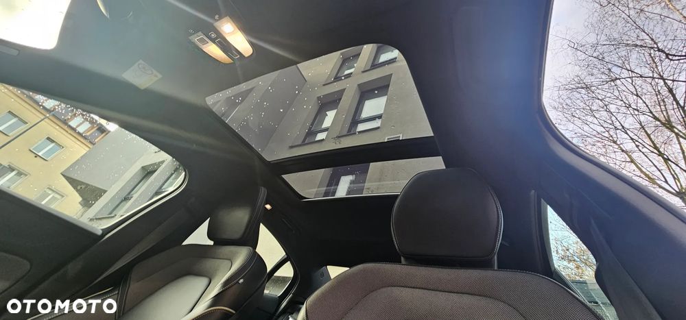 Volvo S60 B5 B AWD Ultimate Dark - 4