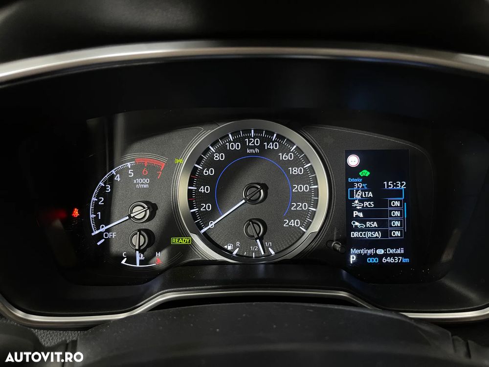 Toyota Corolla 1.8 HSD Business - 26