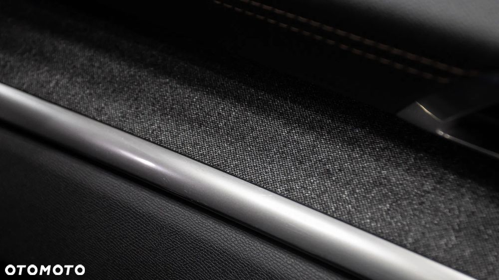 Peugeot 5008 1.6 PureTech GT Line S&S EAT8 - 36