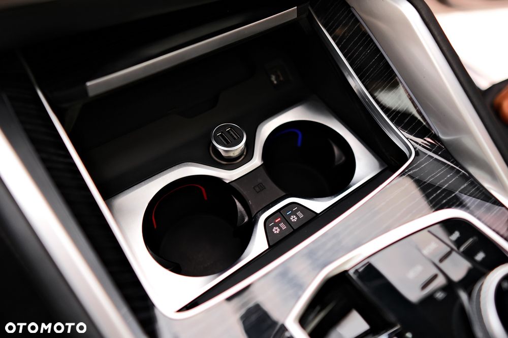 BMW X6 M60i mHEV sport - 23