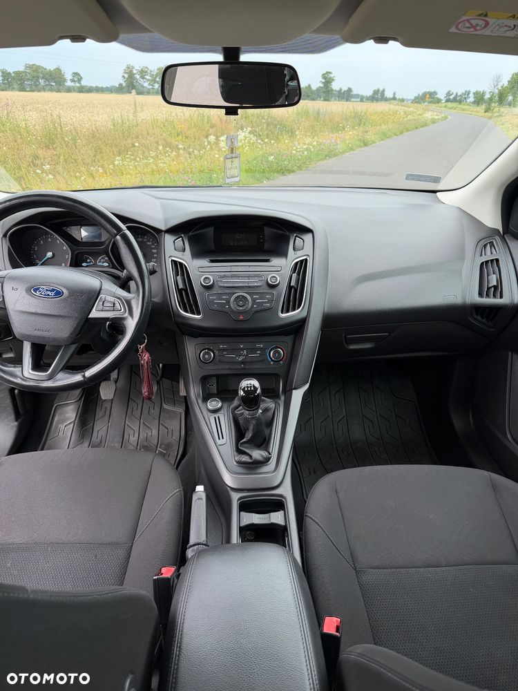 Ford Focus 1.6 Edition - 5