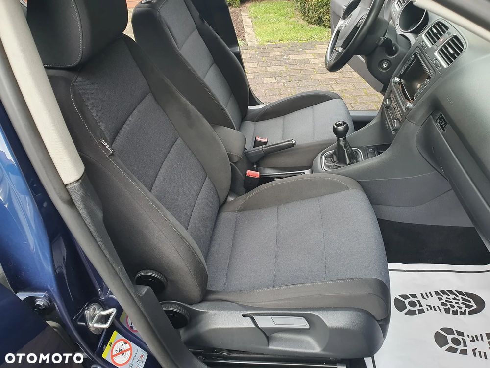 Volkswagen Golf 1.6 TDI DPF Style - 18