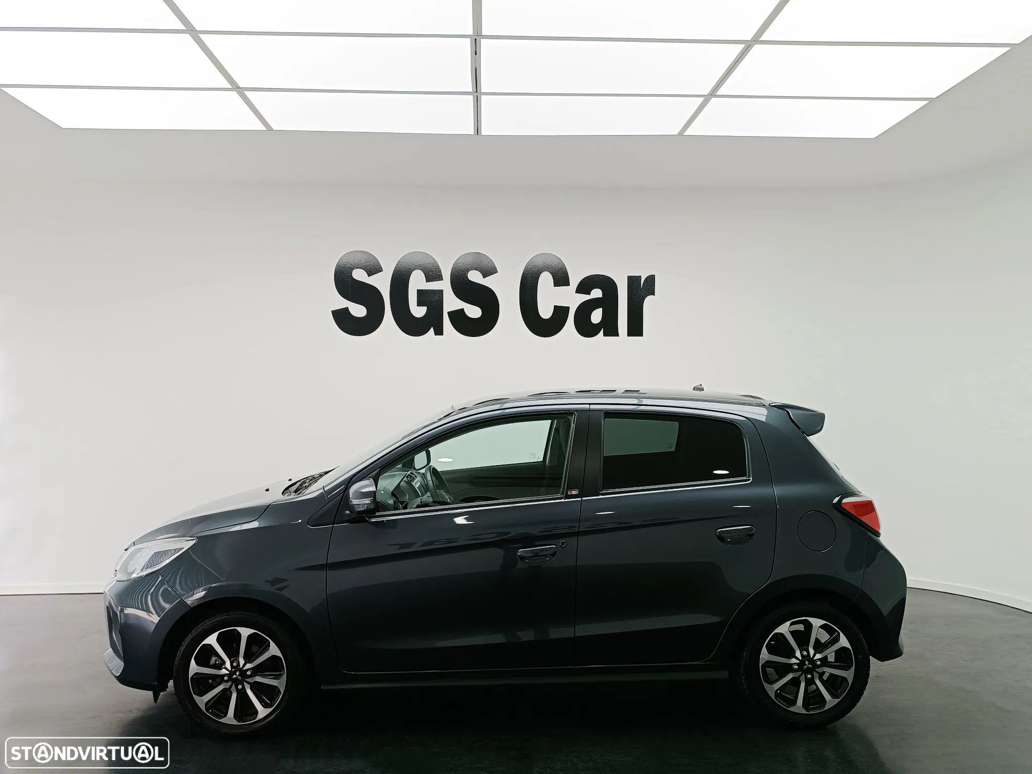 Mitsubishi Space Star 1.2 Intense Connect Edition - 2